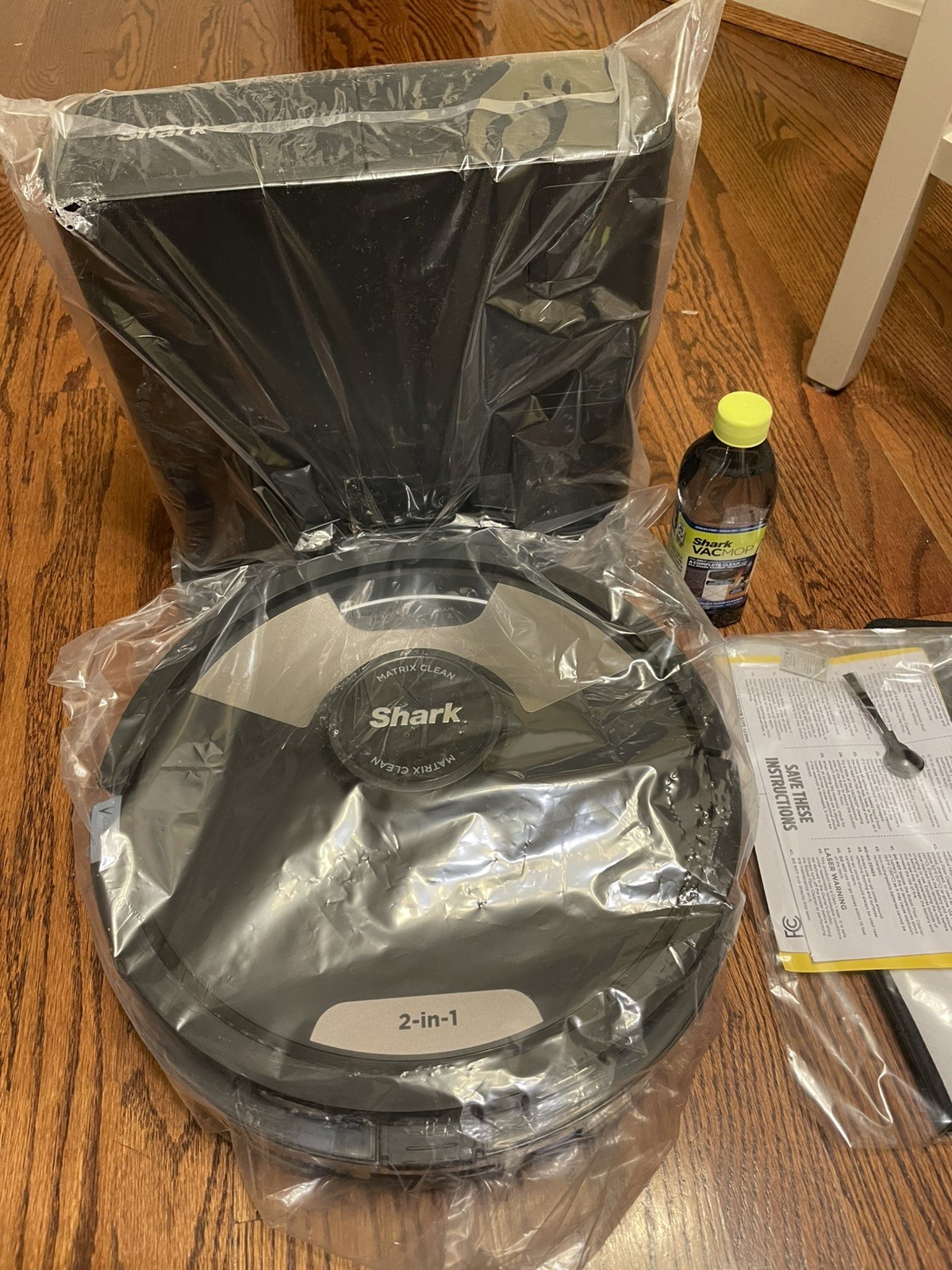 Shark Matrix Plus Robot Vacuum & Mop w/ SELF EMPTY BIN + Mopping UR2650WS