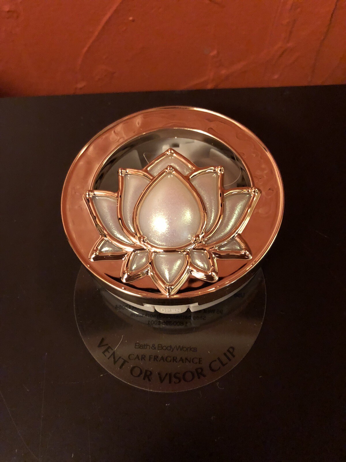 NEW Bath & Body Works White Barn Lotus Flower VENT OR VISOR Clip Scentportable