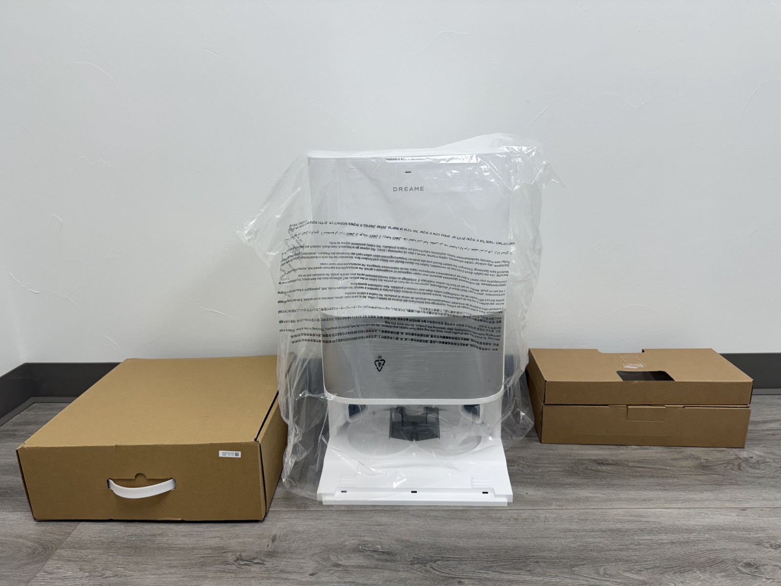 DREAME L40 Ultra Gen 2 Robot Vacuum 25kPa Suction – White – Open Box Condition