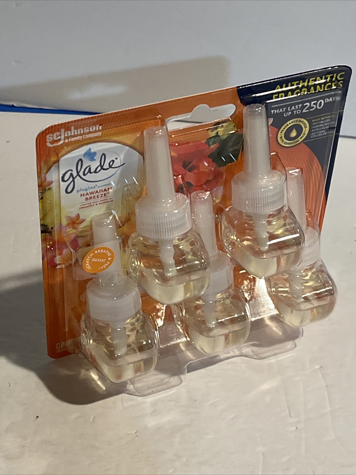 Glade Hawaiian Breeze Plug In Scented Oil Refills 3.35 Oz Total New