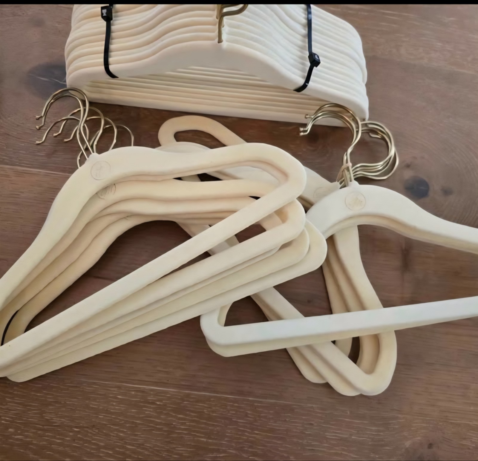 Lot of 35 Joy Mangano Ivory White KIDS Velvet Huggable Hangers Gold Brass Hook