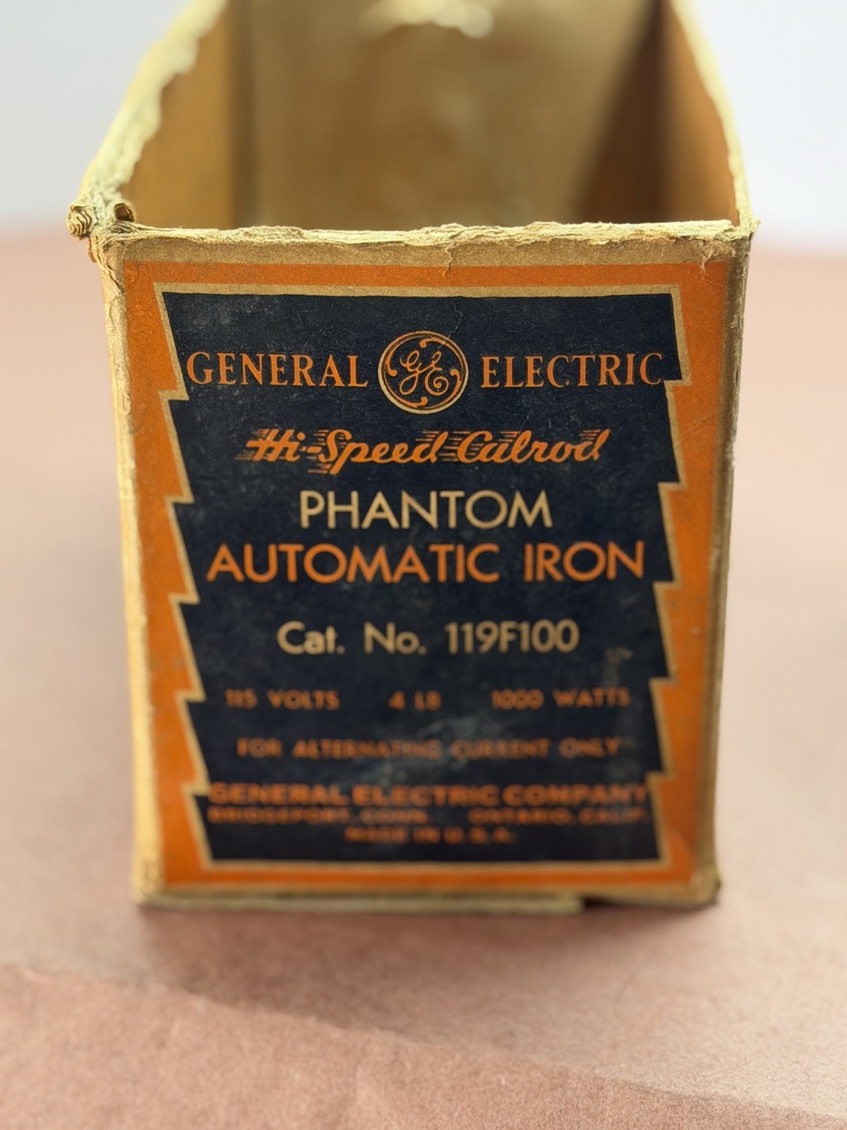 General Electric Phantom Automatic Iron Corded Adjustable 1000W 115V 119F100