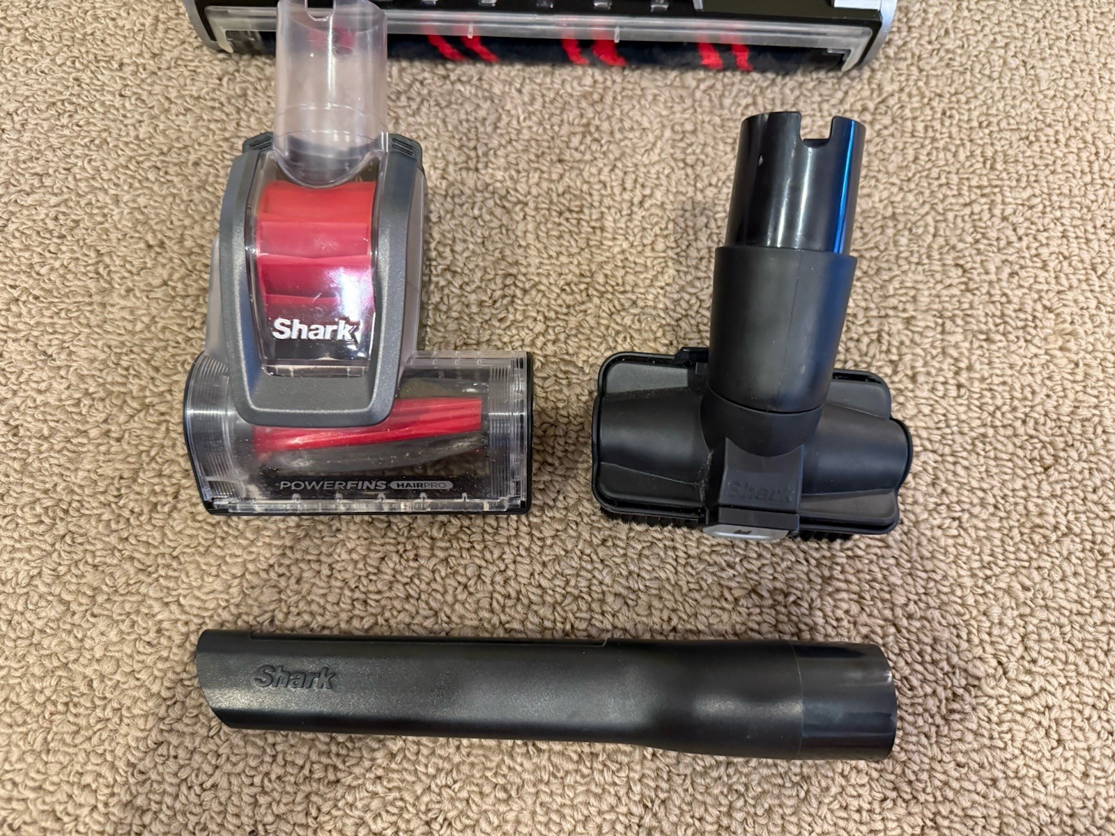 Shark Stratos Powered Lift Away DuoClean Powerfins HairPro Vacuum CleanerAZ3002