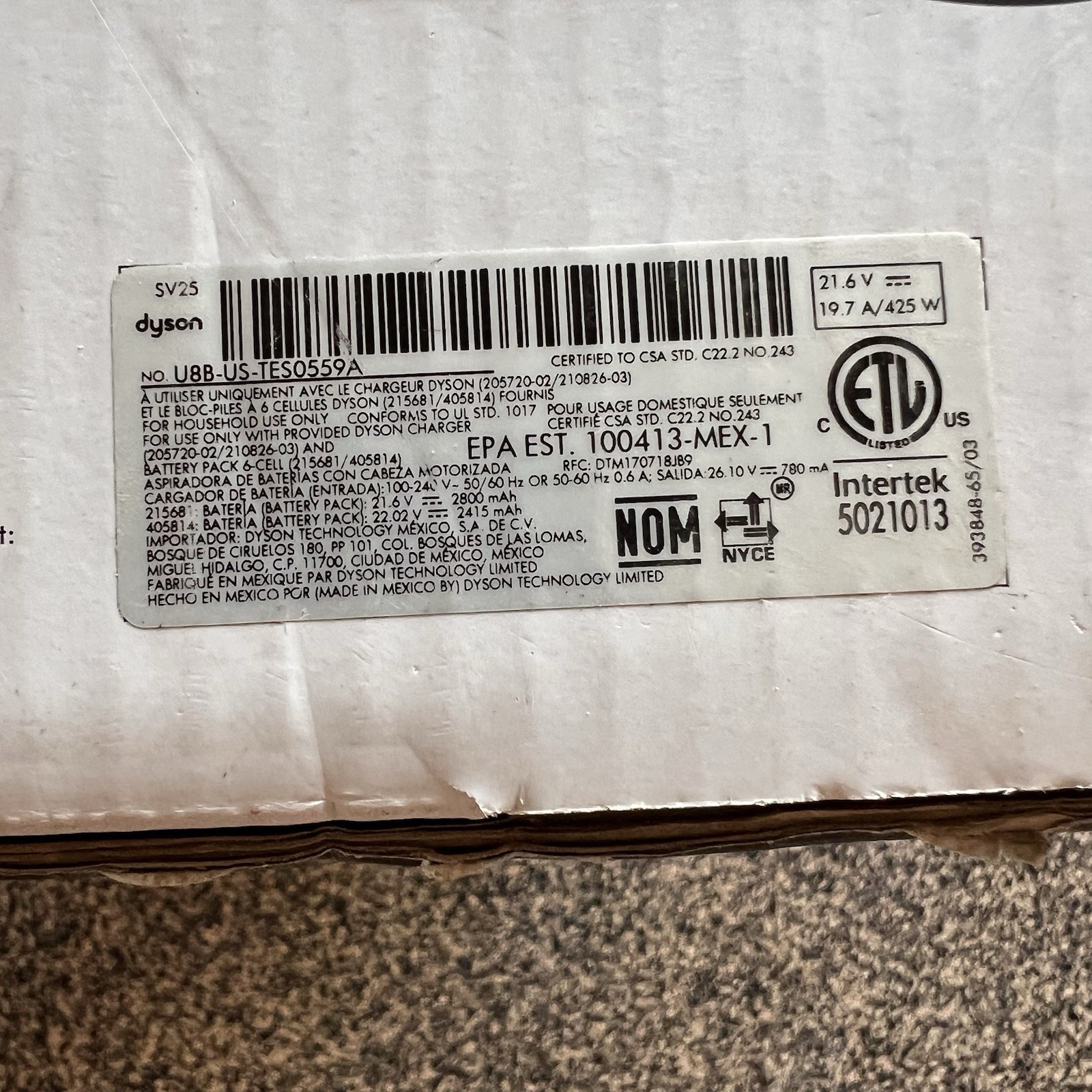 Dyson V8 Cordless Stick Vacuum Cleaner SV25 400473-01 New