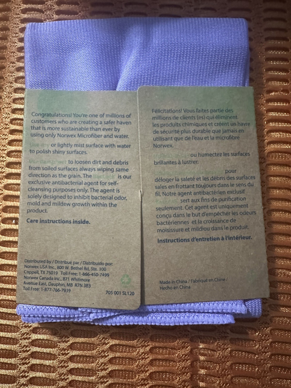 Norwex Cleaning Cloth Set – EnviroCloth – Window Cloth + Spirisponge