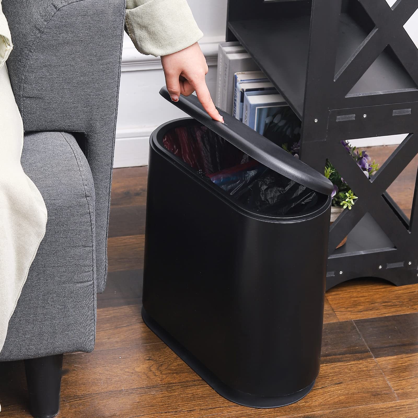 White 12L 2.7 Gallon Slim Plastic Bathroom Trash Can Press Lid Dog Proof