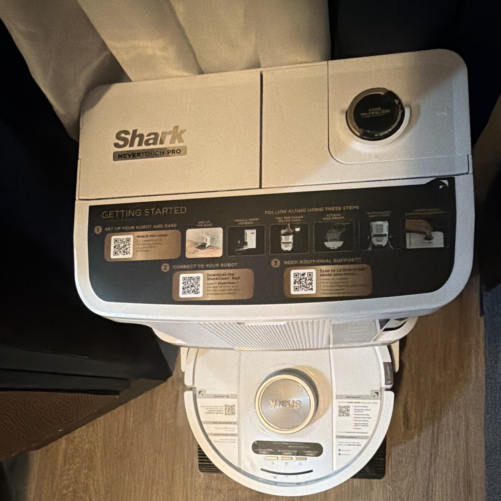 Shark NeverTouch Pro PowerDetect 2-in-1 Robot Vacuum Self-Empty Base White USED