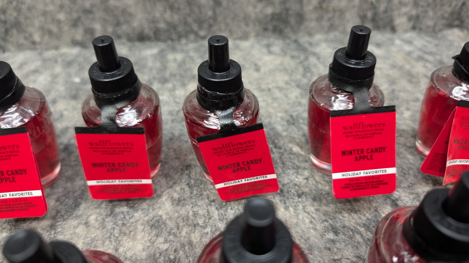 🔥10 + 1🔥 Bath & Body Works Wallflower WINTER CANDY APPLE Bulbs 0.8 fl oz