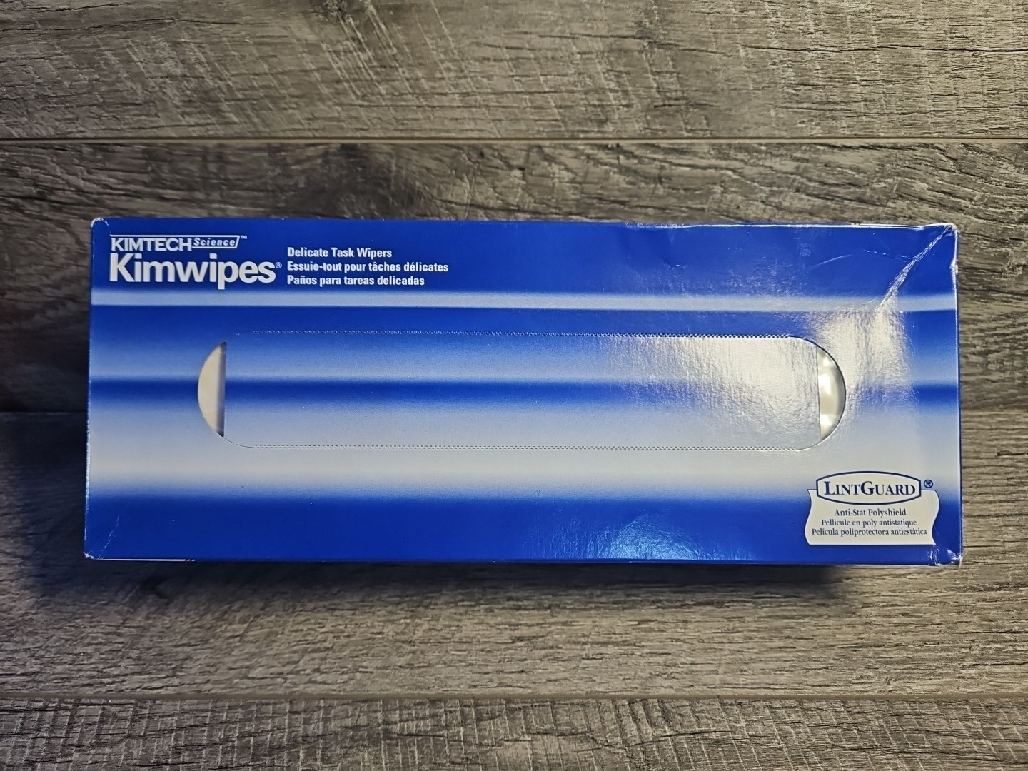 Kimberly Clark Kimwipe Disposable Wipers 120 Count 34705 2 Ply 11.2×12.3″