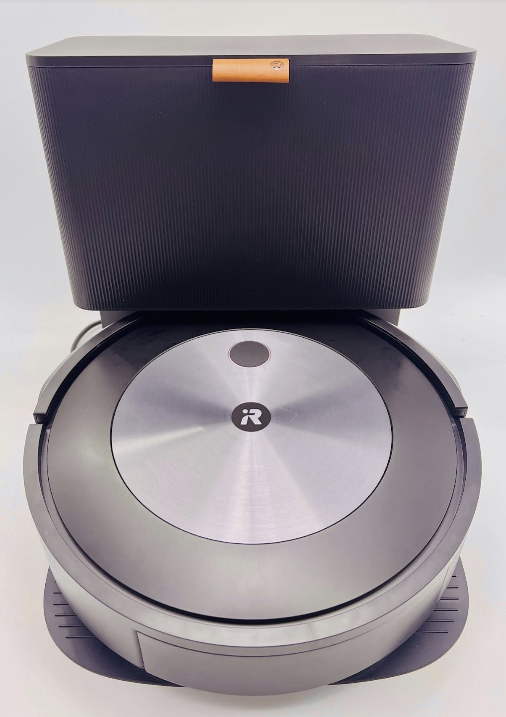 iRobot Roomba j7+ (7550) Self-Emptying Robot Vacuum – BLACK – Scratch & Dent