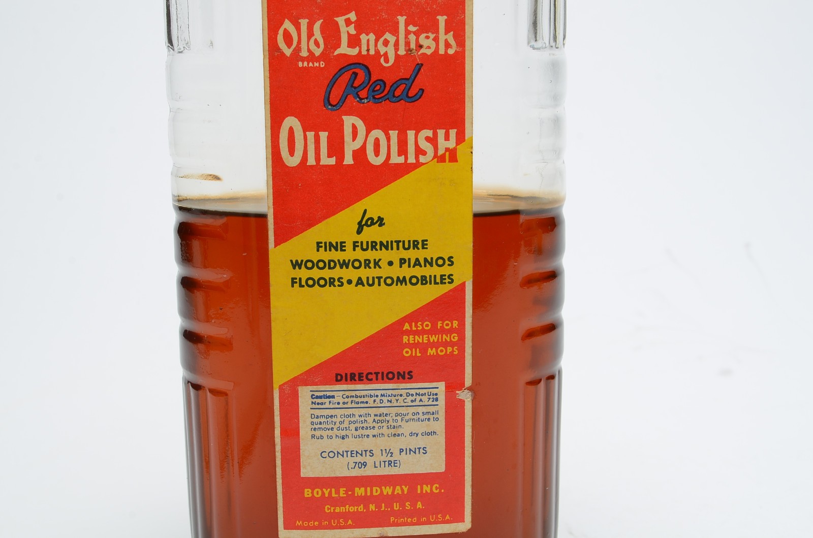 Old English Red Oil Polish Vintage Glass Bottle Approx 50% Full 1.5 Pint READ