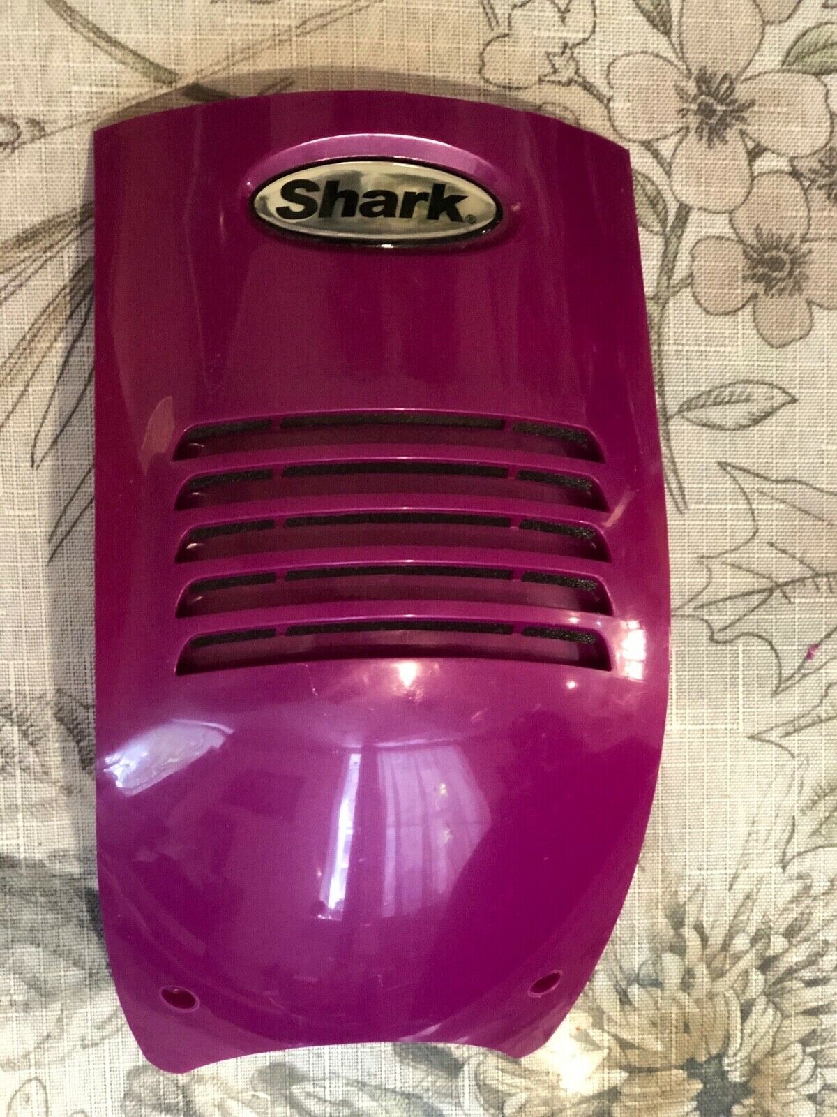 SHARK VACUUM BATTERIES CHARHER & PARTS