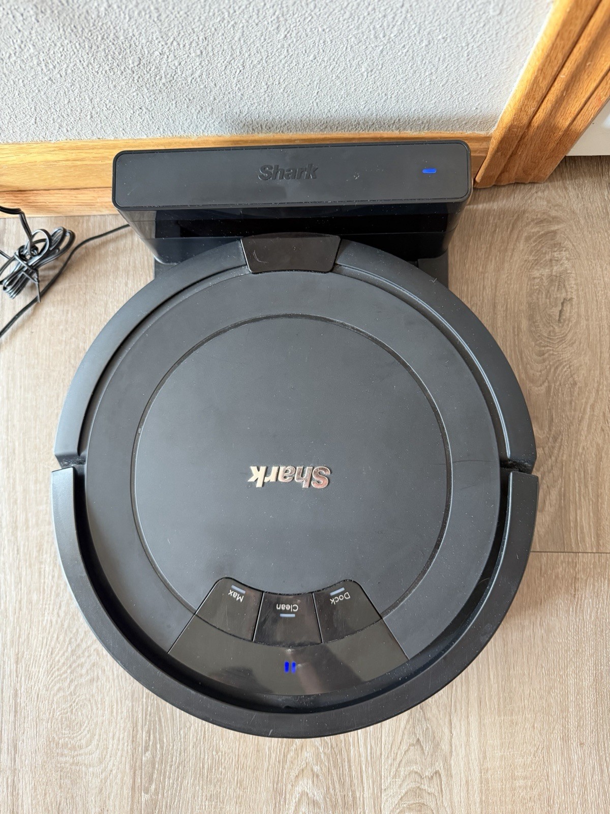 Shark RV754 Ion Robot Vacuum Wi-Fi Connected, Multi-Surface, Black