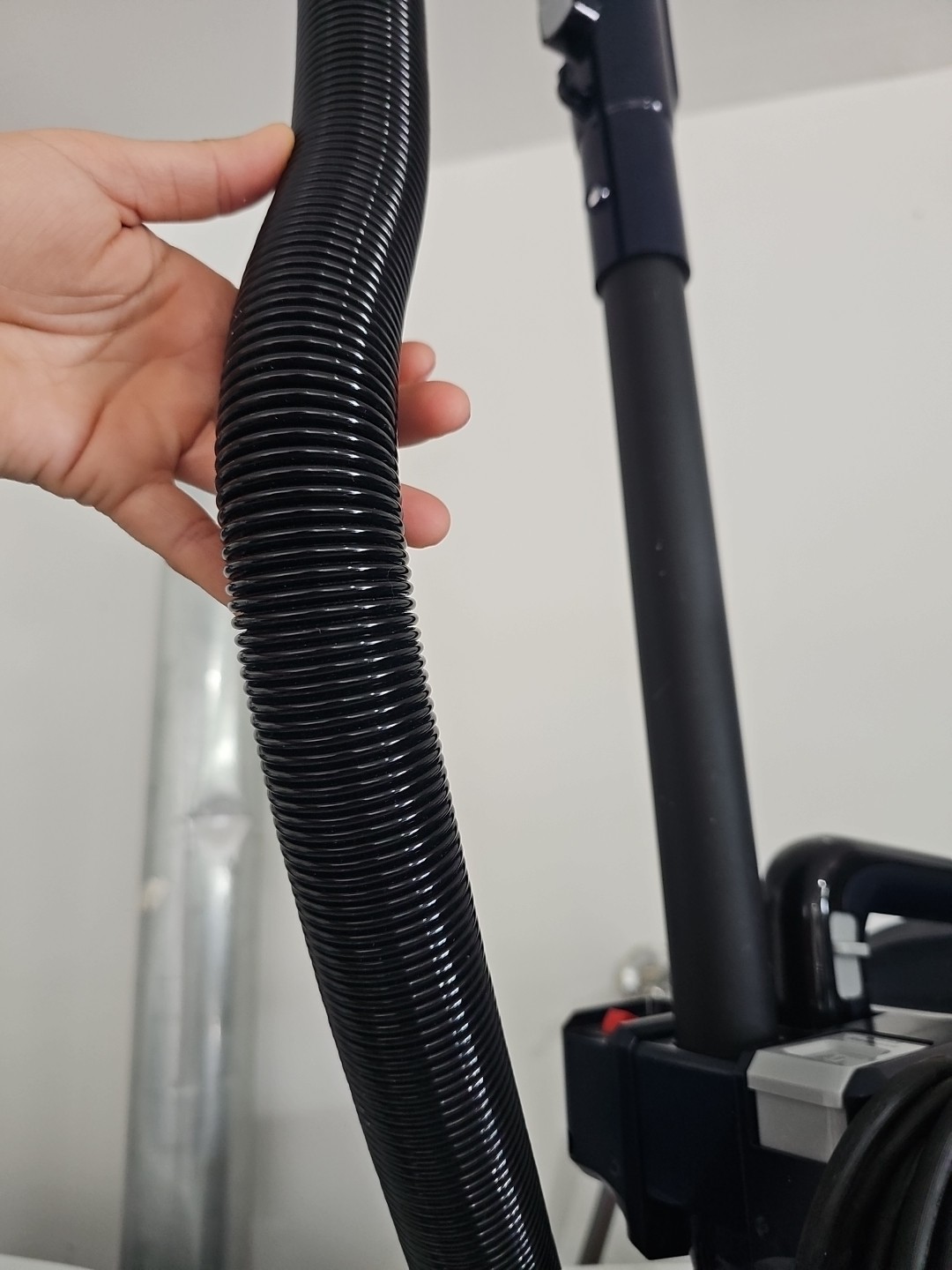 Shark UV850 Performance Lift-Away DuoClean PowerFins Upright Vacuum Cleaner