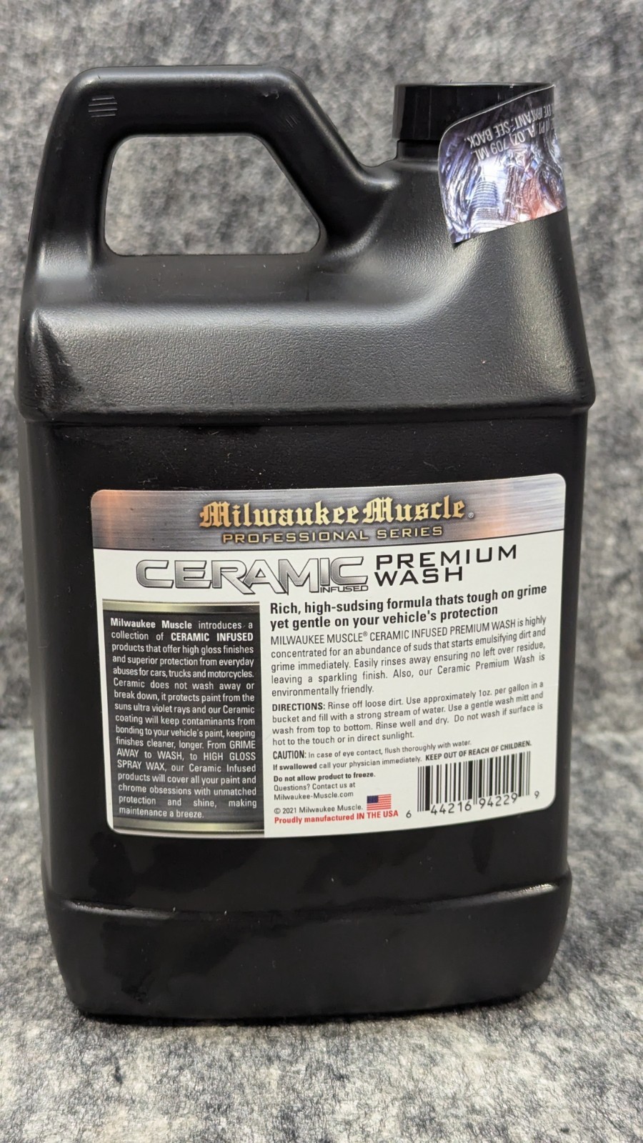 Milwaukee Muscle Car 50 Fl Oz Professional Ceramic Car Wash Soap for Auto, Cars