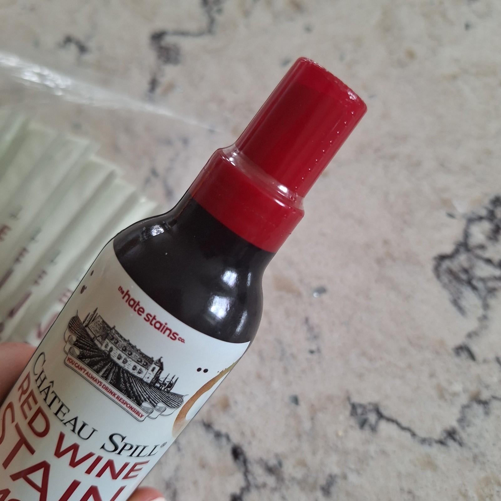 CHATEAU SPILL Red Wine Stain Remover Spray 4 Oz + 10 WIPES Hate Stains Company