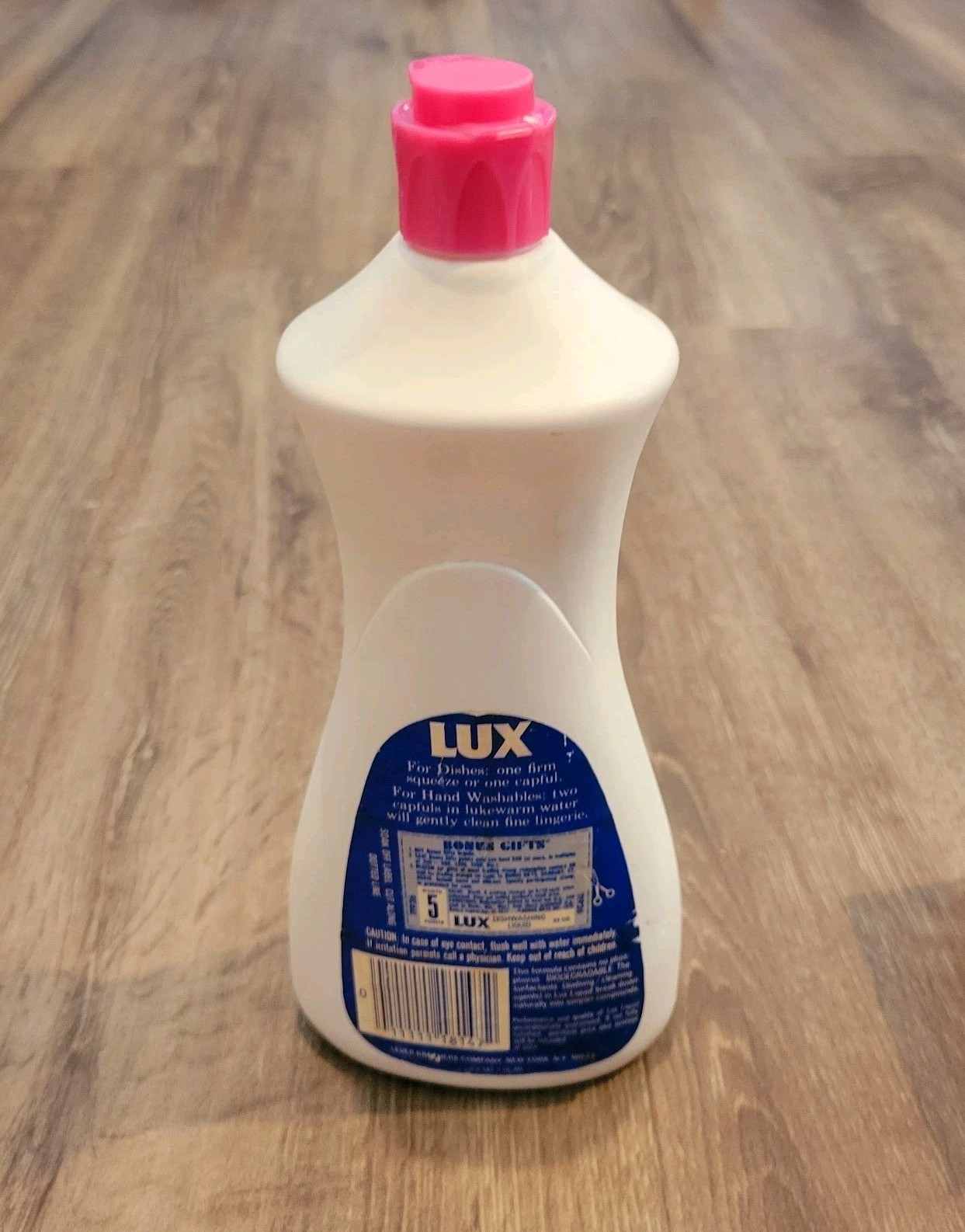 Vintage Lever LUX Mild Dishwashing Liquid 22 oz 1980s Dishwash Soap 13 Cents NEW