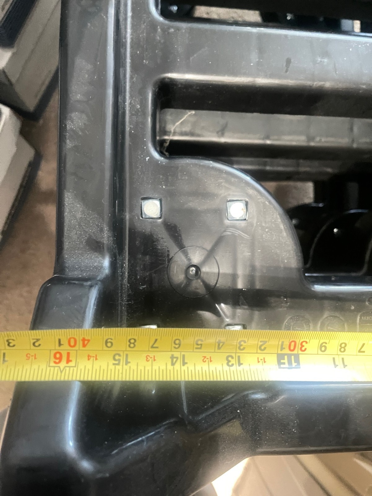 USED QUANTUM STORAGE SYSTEMS Dolly 1,000 lb Load Capacity 24 in x 15 in x 8 in