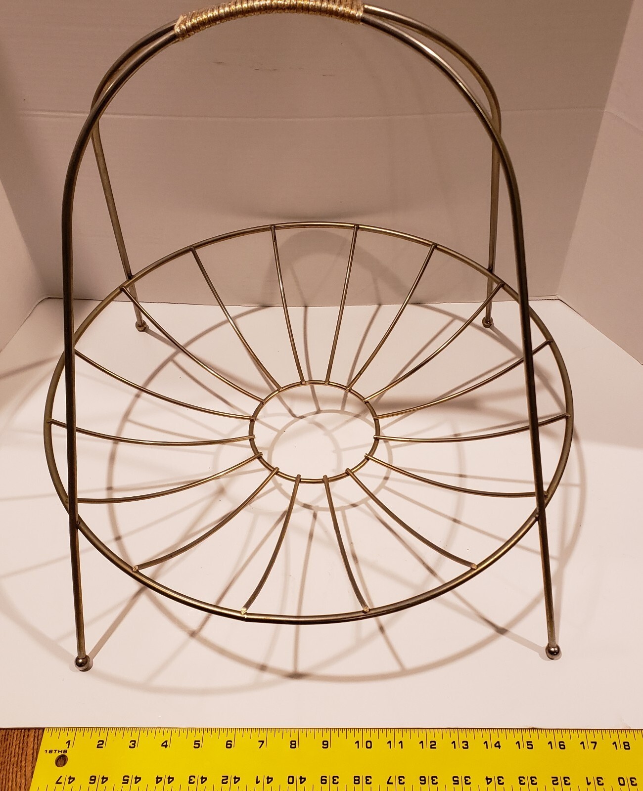Magazine Rack Brass Atomic Art Round MCM Nouveau Deco Mid Century Rare Vintage