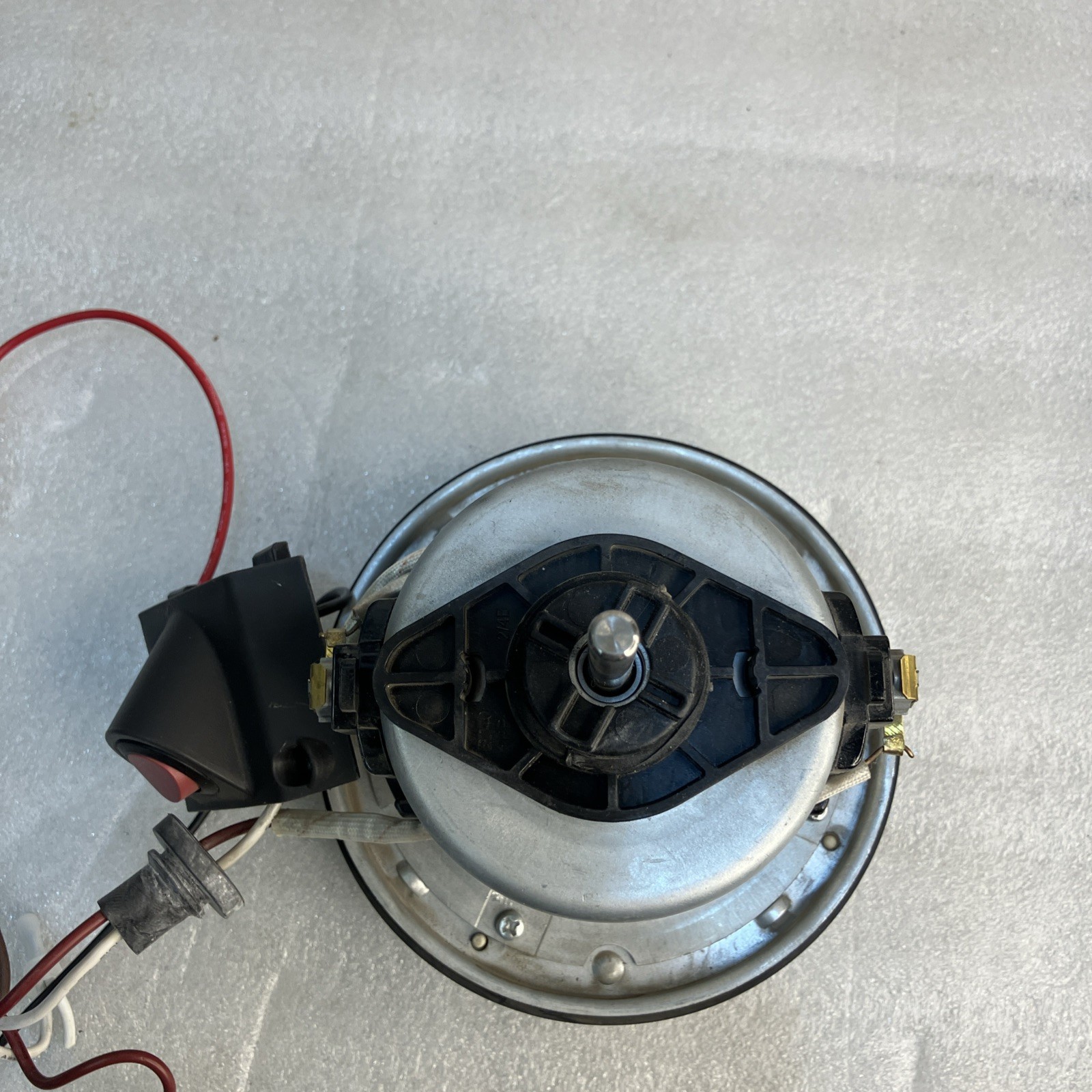 HOOVER UH71255 and UH71250 WHOLE HOUSE REWIND PET Vacuum Part, Motor Base