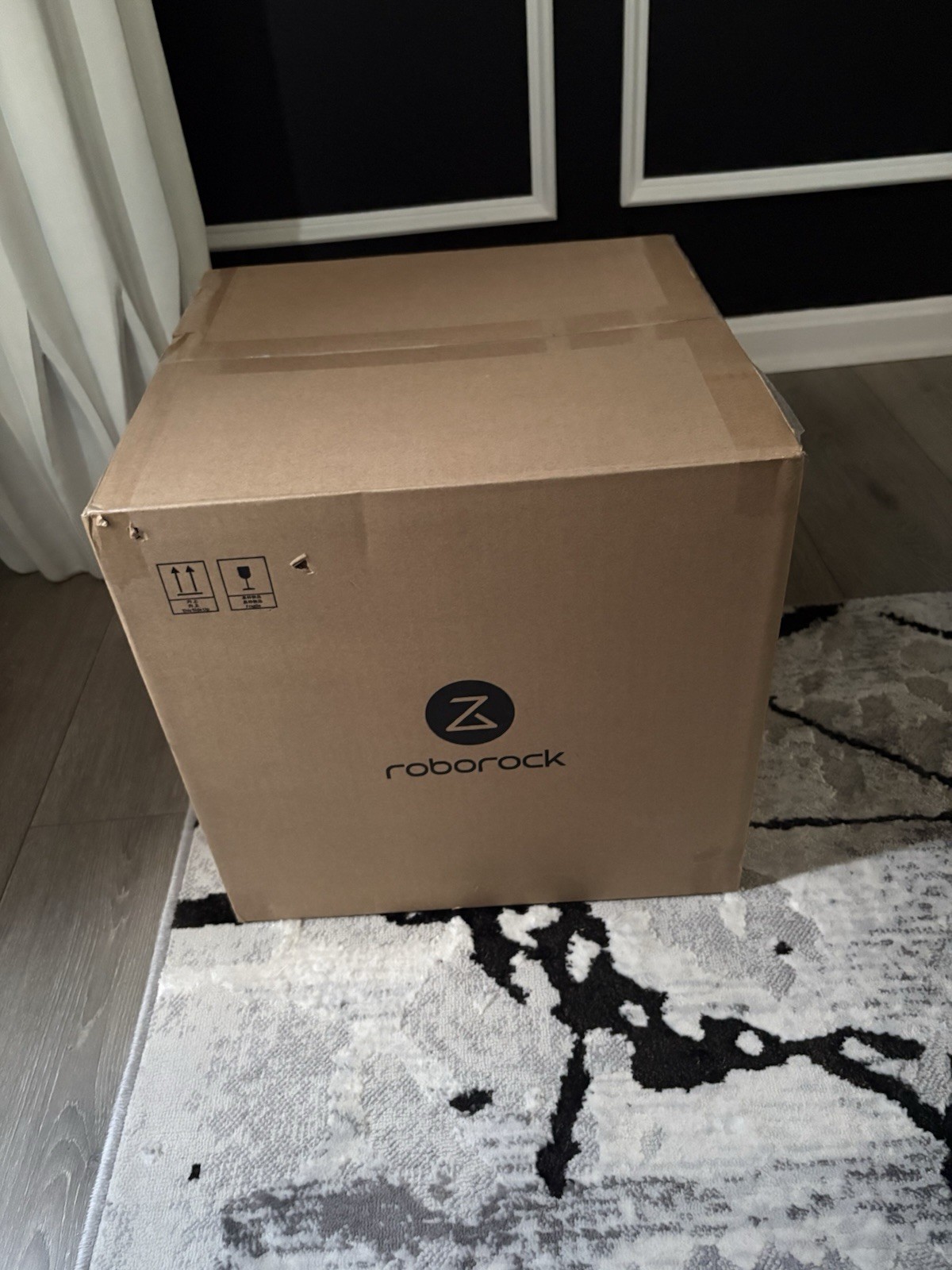 Roborock Robotic Vacuum Cleaner Shipping Box / Packaging (Brown)