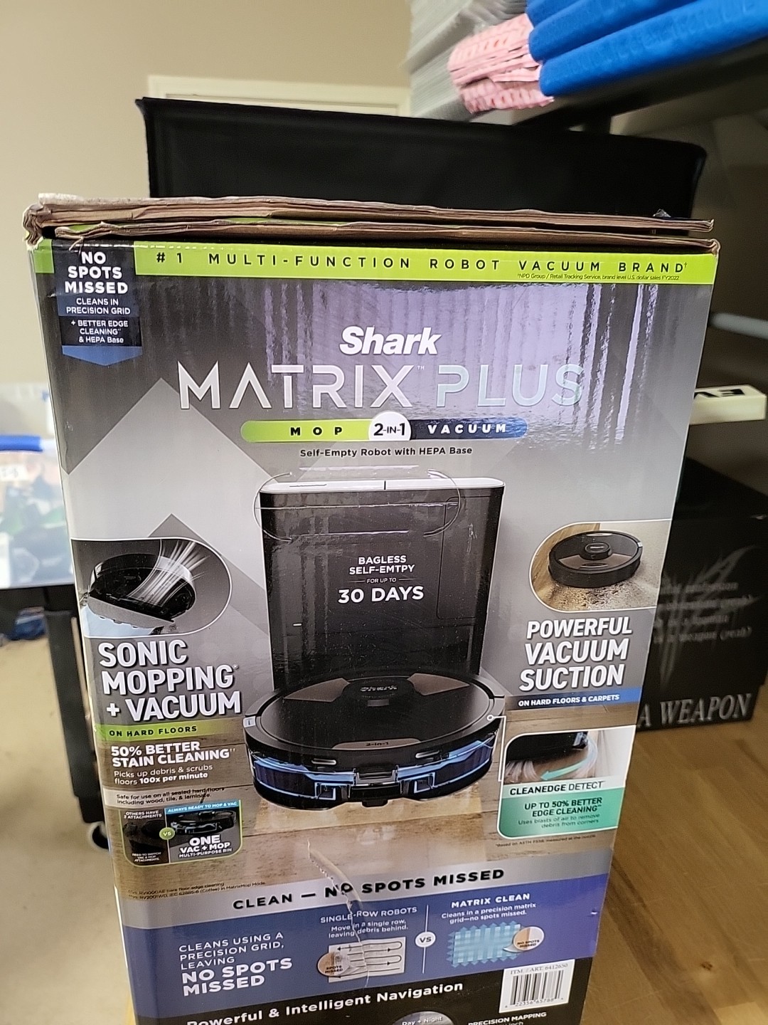 Shark Matrix Plus Robot Vacuum and Mop with Self-Empty Base UR2650WS