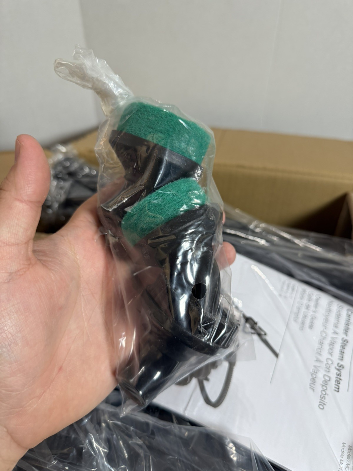 McCulloch MC1375 Canister Steam Cleaner – 90 Min Runtime, 20 Accessories