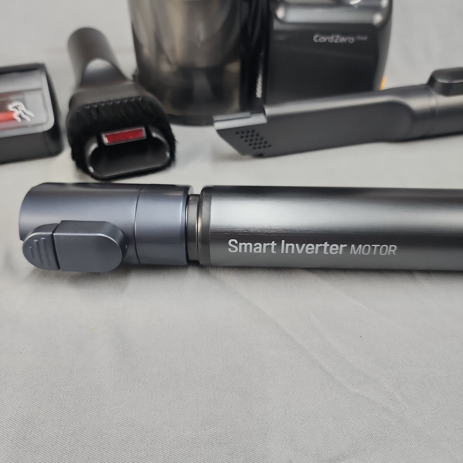 LG CordZero A9 A937KGMS Vacuum Motor Body Battery, Telescopic Wand & Attachments
