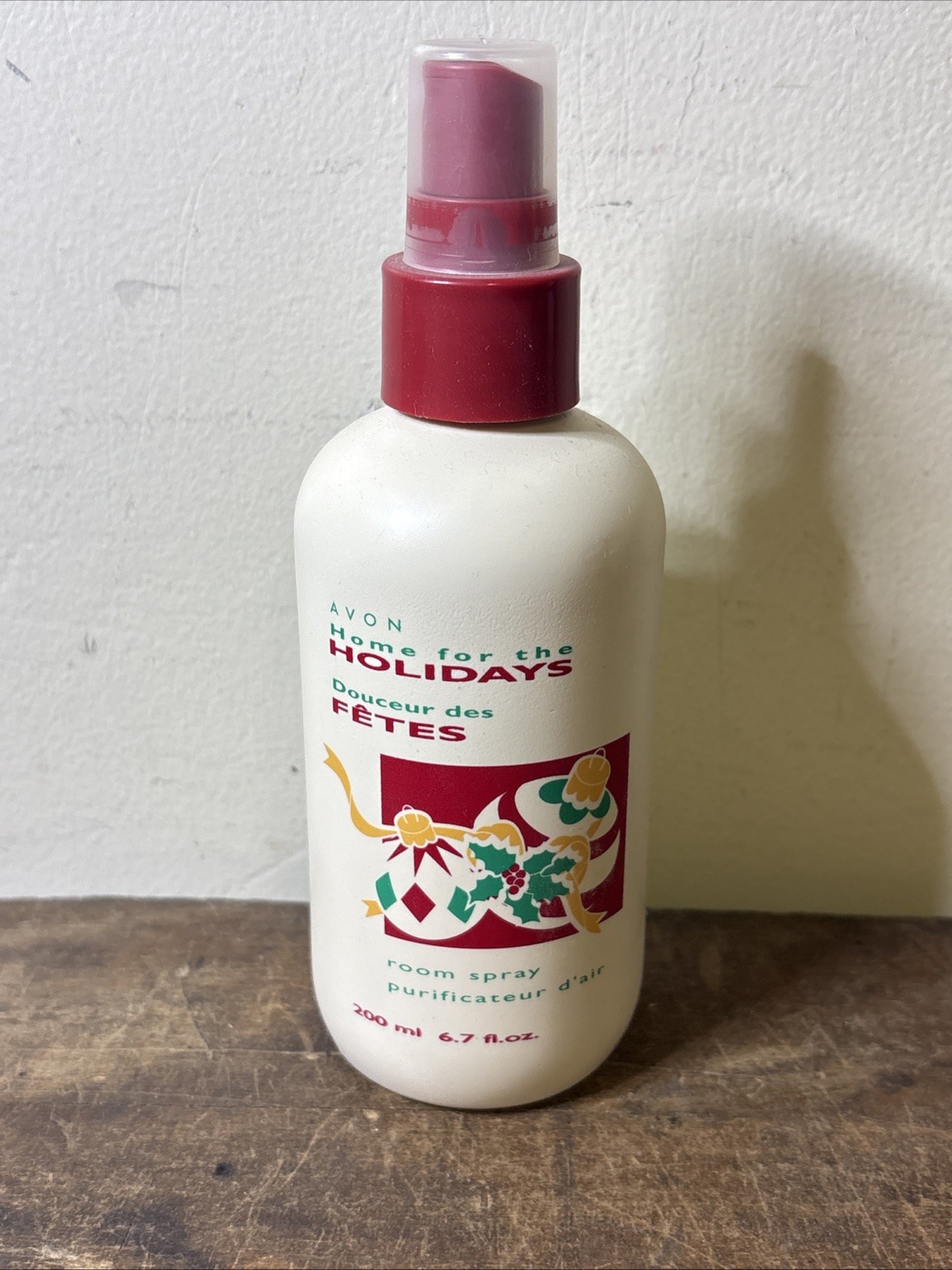 Avon Home for the holidays Vtg room spray 200ml NOS 6.6 Fl Oz Discontinued 2000