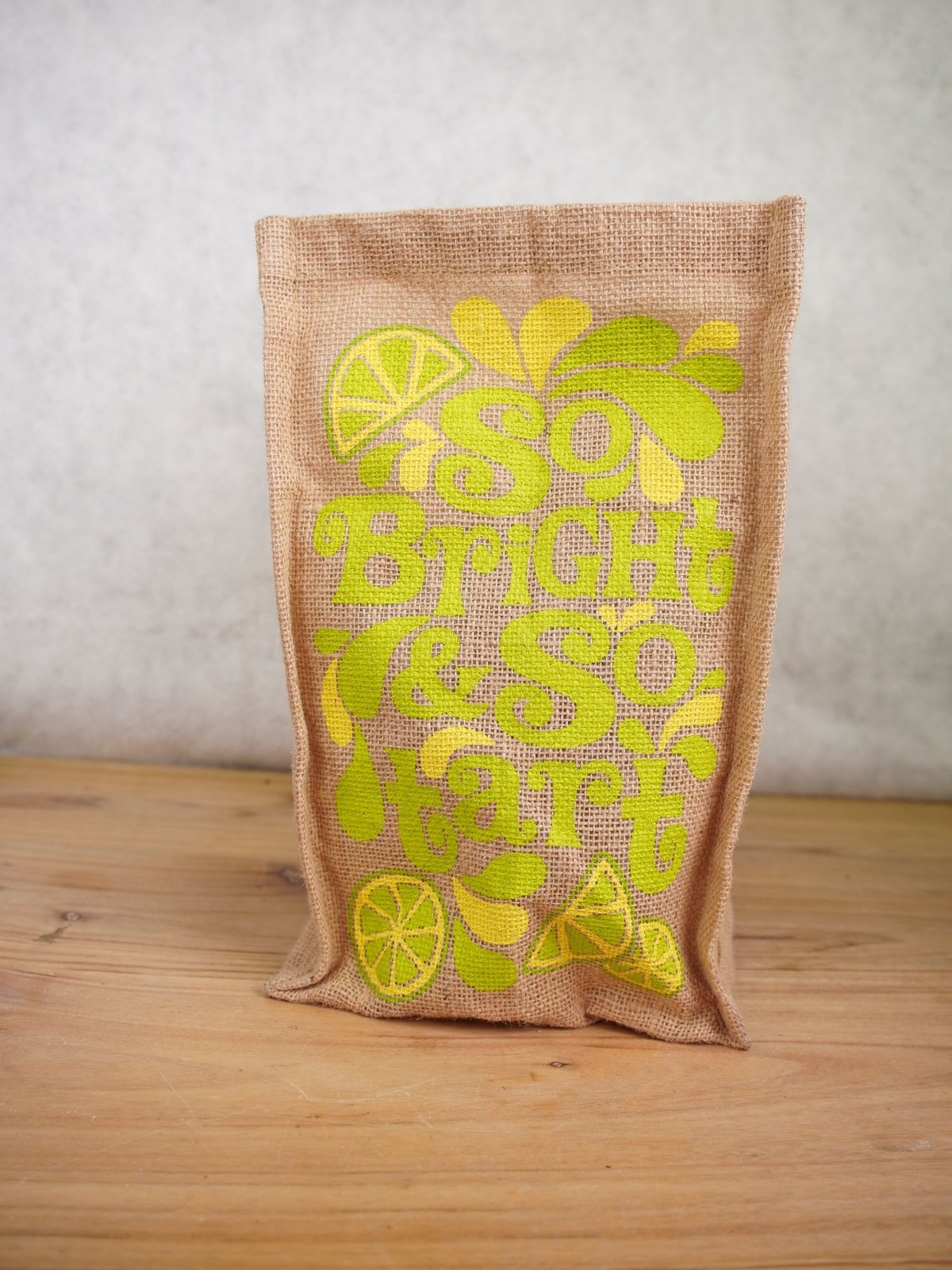 Trader Joes Reusable Jute Tote Bag Lemon & Lime Print Burlap Beach Bag 16″x13″