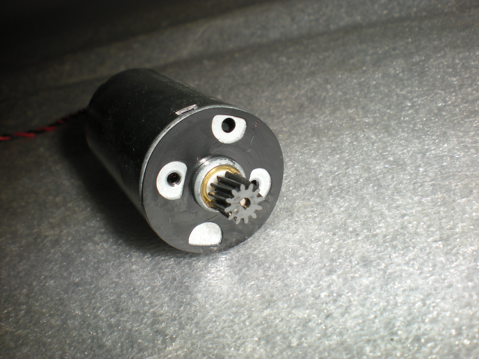 OEM Roomba iRobot Cleaning Head Roller Brush Motor i2 i3 i4 i5 i6 i7 i8 J6 j7 j8