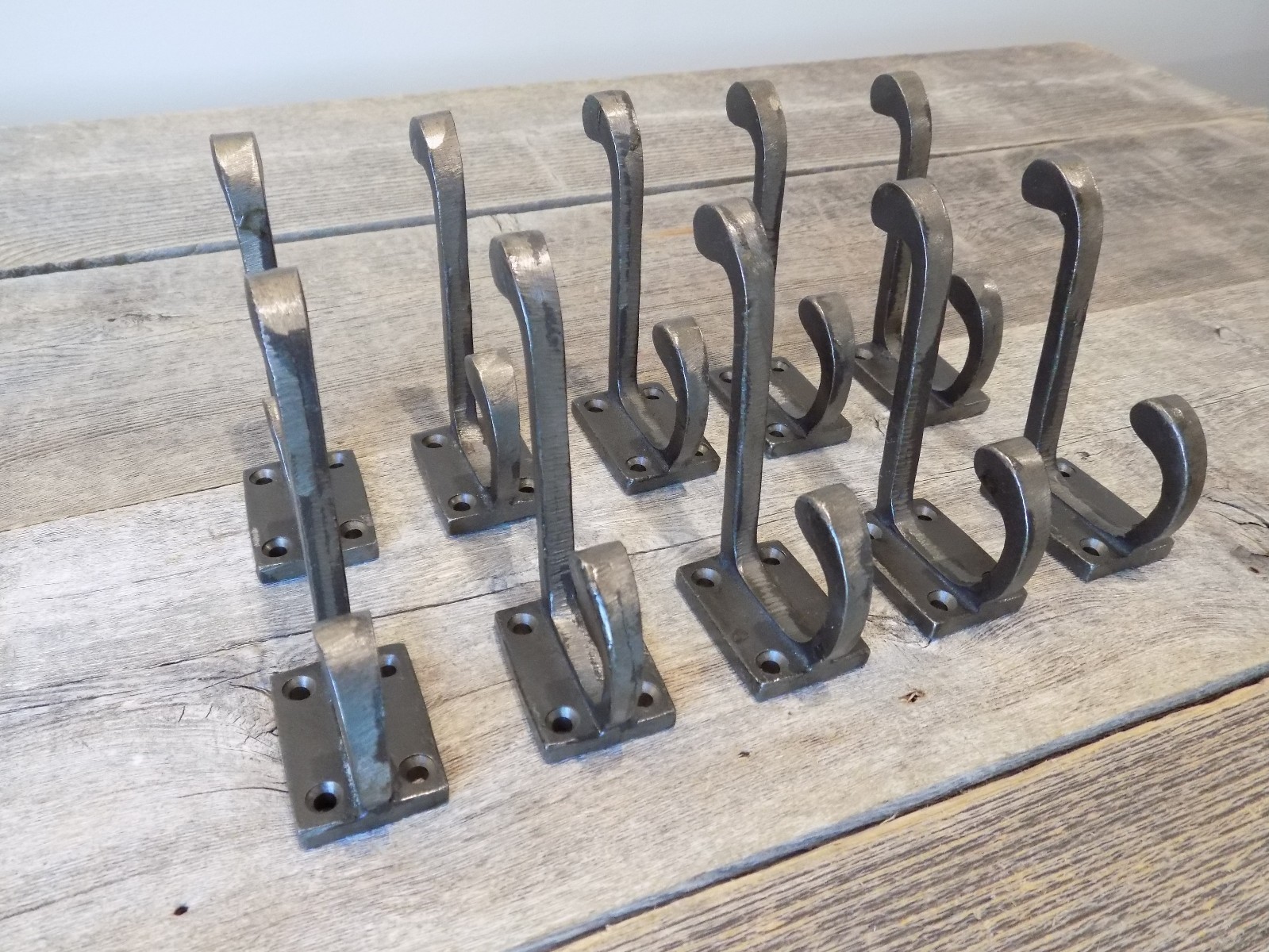 10 METAL HOOKS COAT HAT RACK HEAVY DUTY 3 1/2″ IRON STORAGE POTS CLOSET LOT