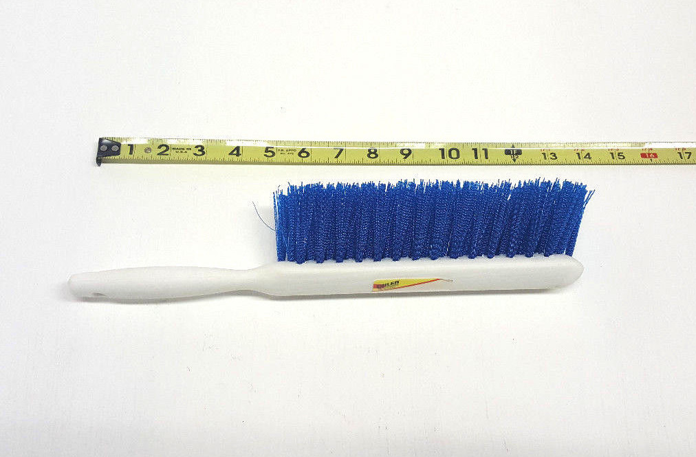 Wilen 8″ Counter Duster Blue Polypropylene On Foam Block E415208