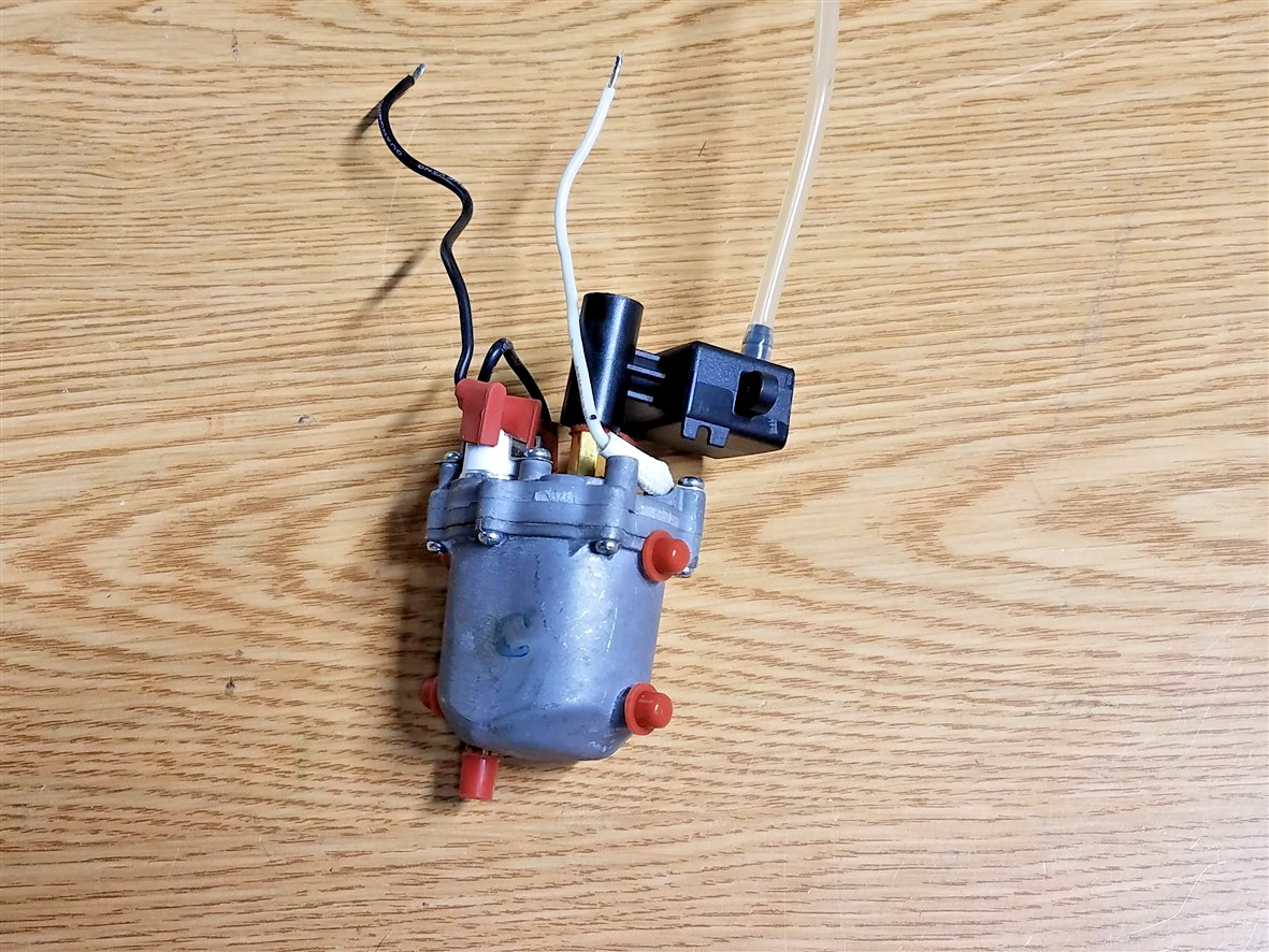 Bissell 1806 18067 WATER PUMP PRESSURE CHAMBER 1500W 120V 12A Iron Cased OEM