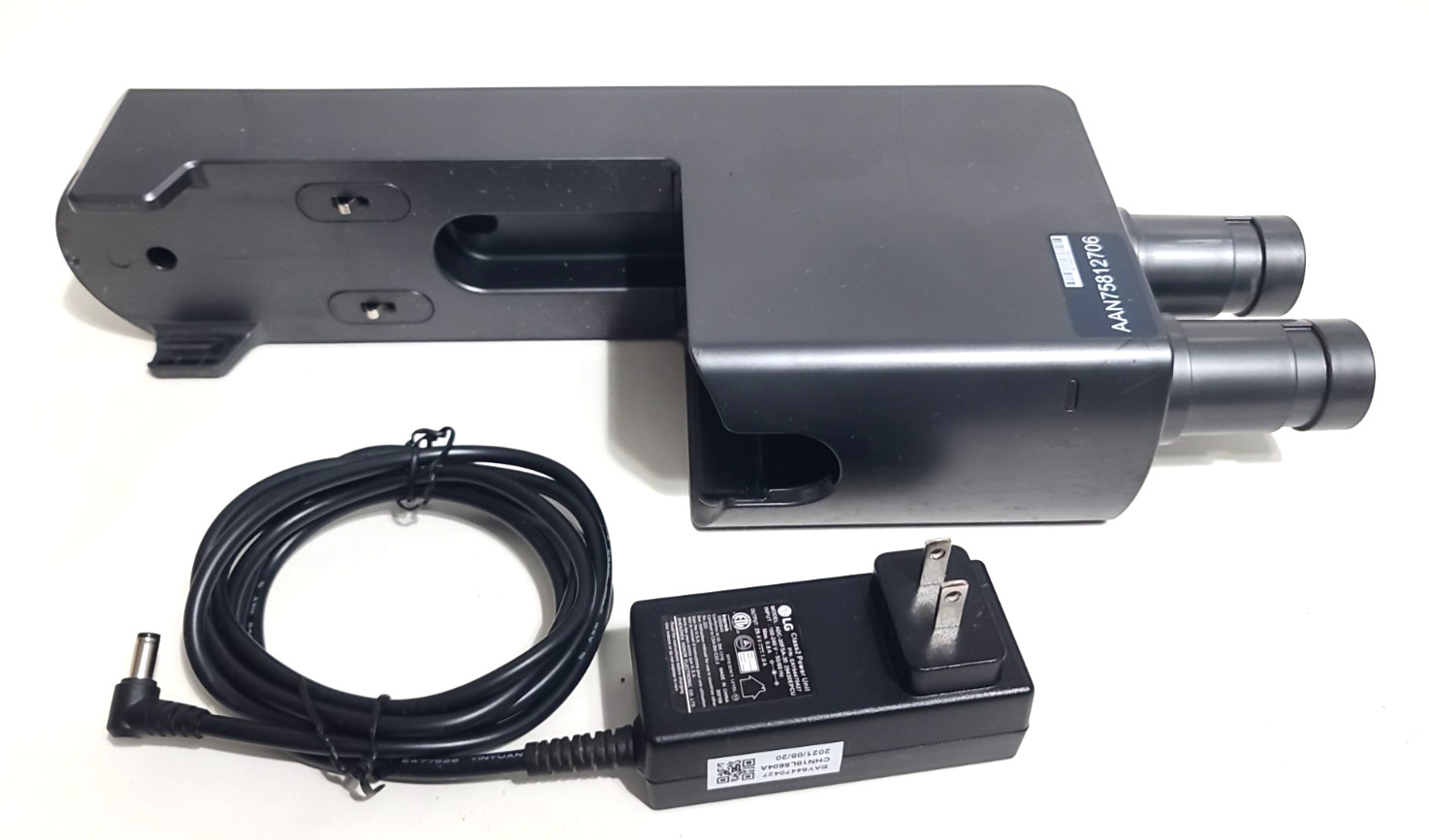 LG A9 906 912 916 CordZero Vacuum Wall Mount Charging Docking Station + Charger
