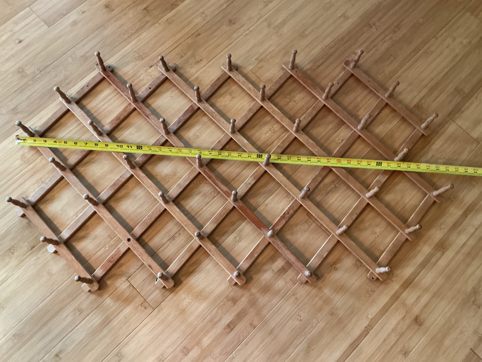 Vintage Wooden Accordion Expandable Folding 42 Peg Coat Hat Rack Wall Hanger