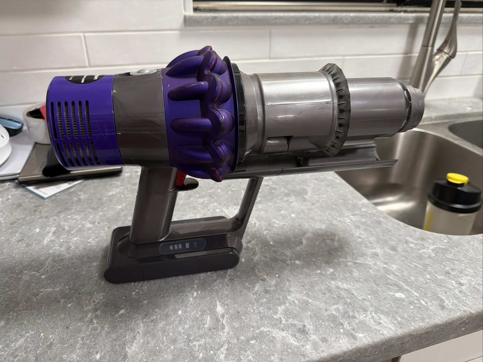 Genuine Dyson V10 SV12 Main Body Motor Cyclone Vacuum and battery only
