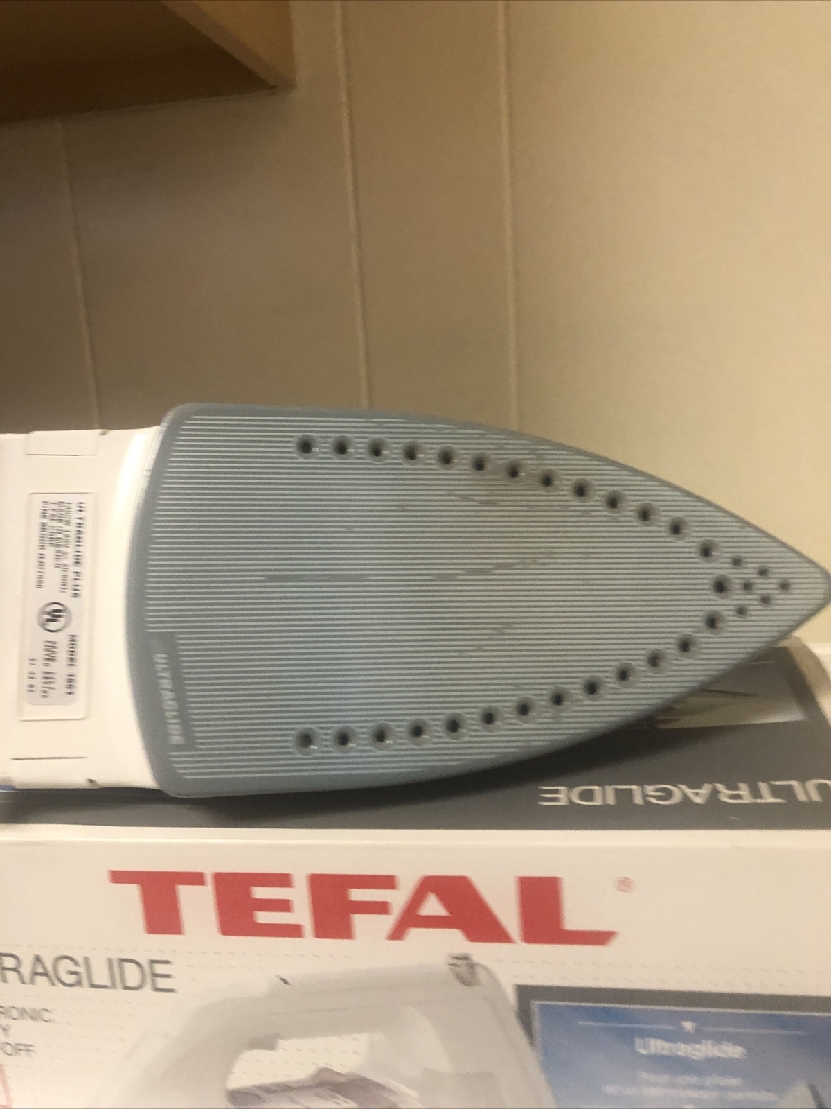 T-fal Ultraglide Automatic Steam Iron 1400 watts model #1651