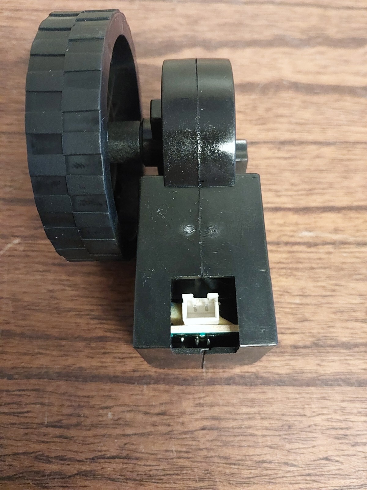 Pure Clean PUCRC25 Robot Vacuum Cleaner – LEFT WHEEL REPLACEMENT PART Only