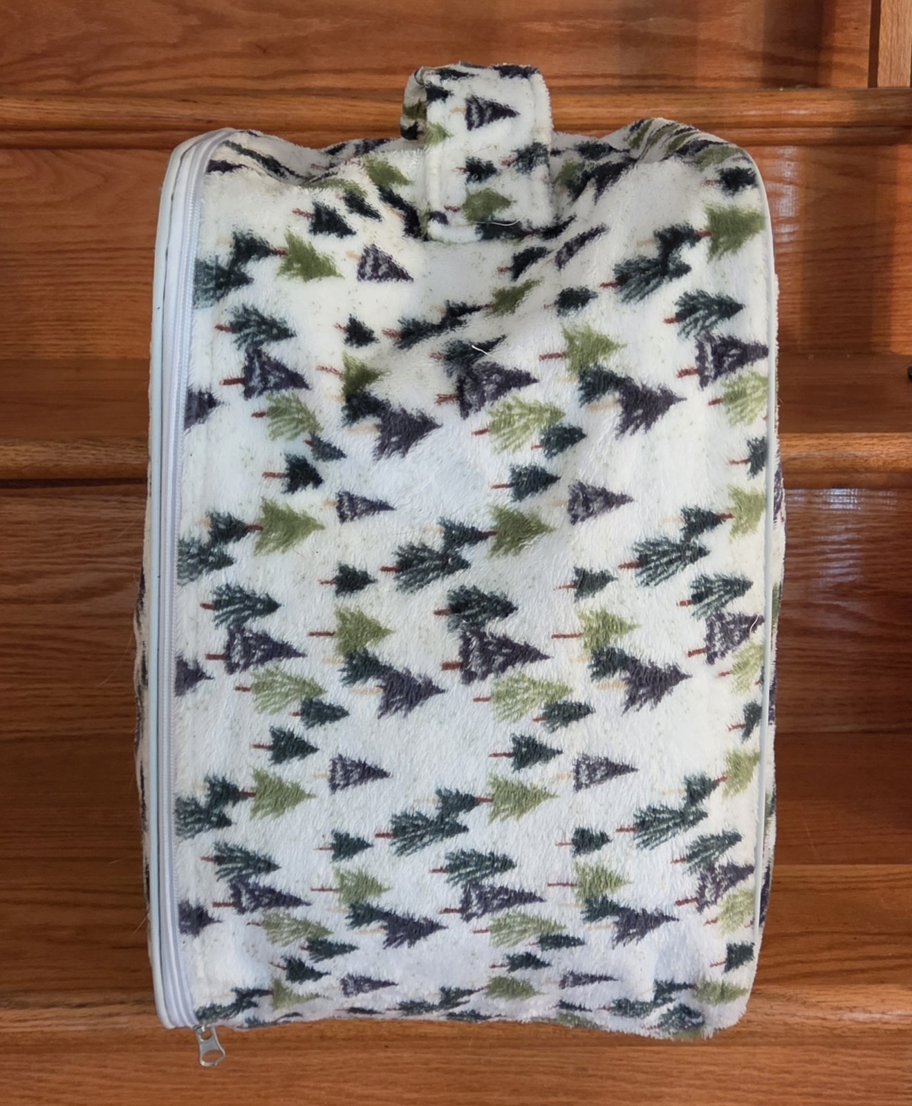 Soft Side Zippered Storage Bag Fleece Pine Tree Design Handle 15x11x10″