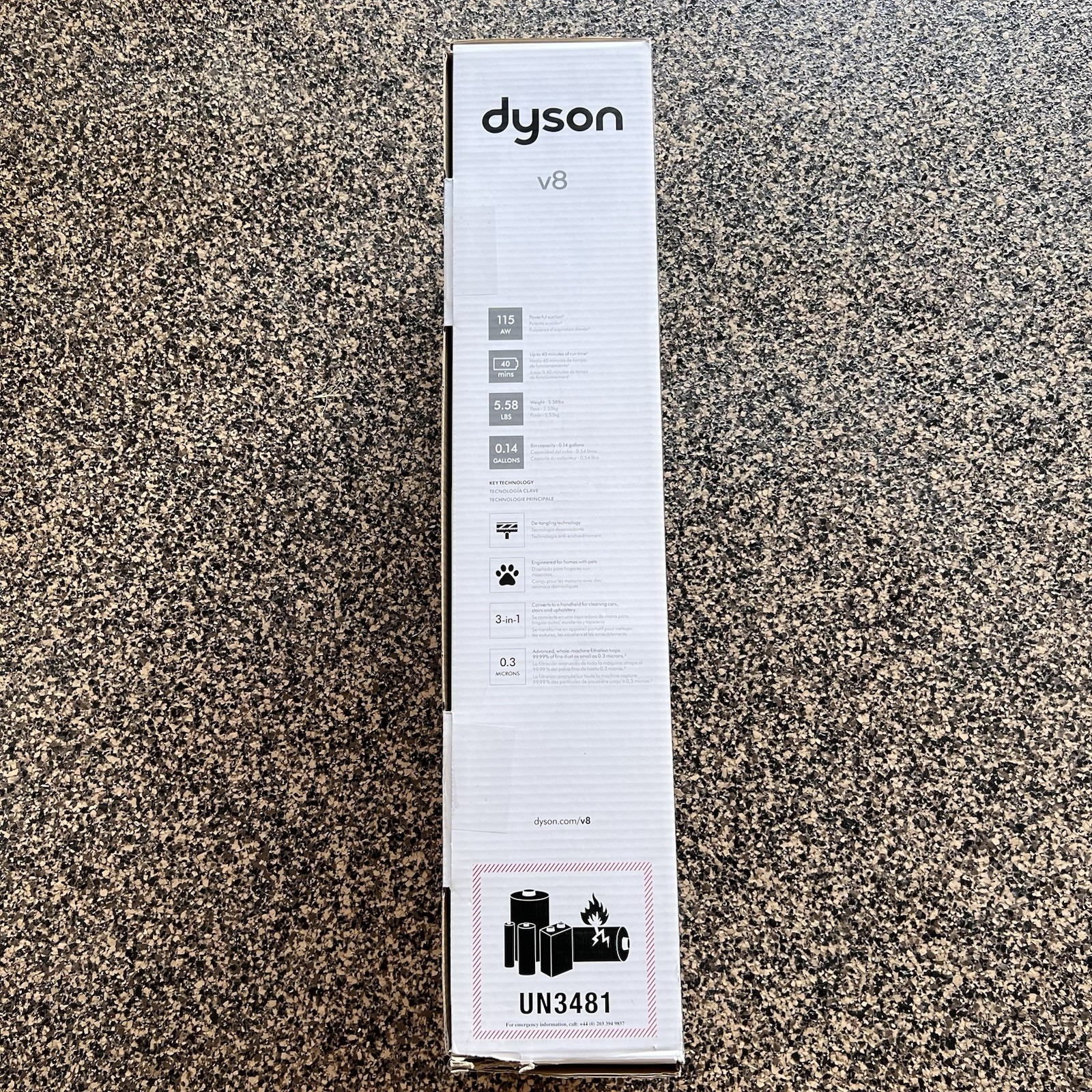 Dyson V8 Cordless Stick Vacuum Cleaner SV25 400473-01 New