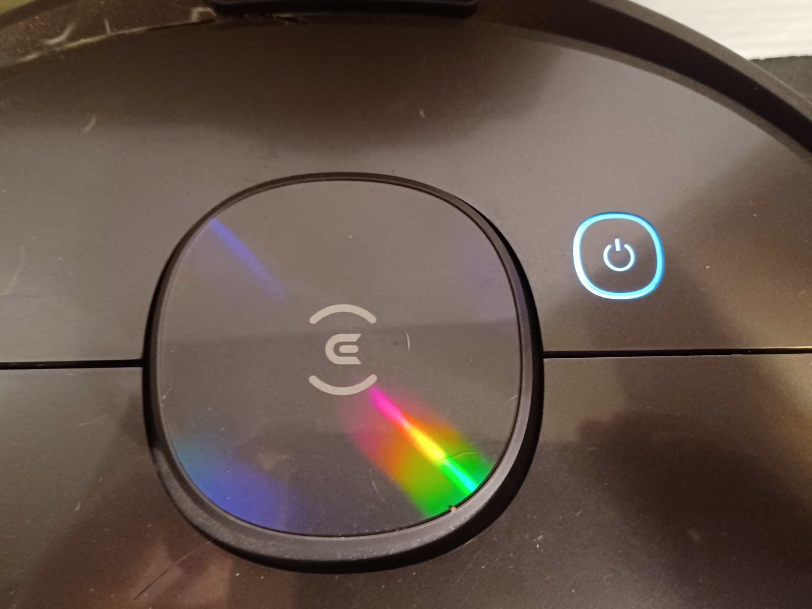 E COVACS DEEBOT OZMO T8 Smart Robot Vacuum In Good Condition