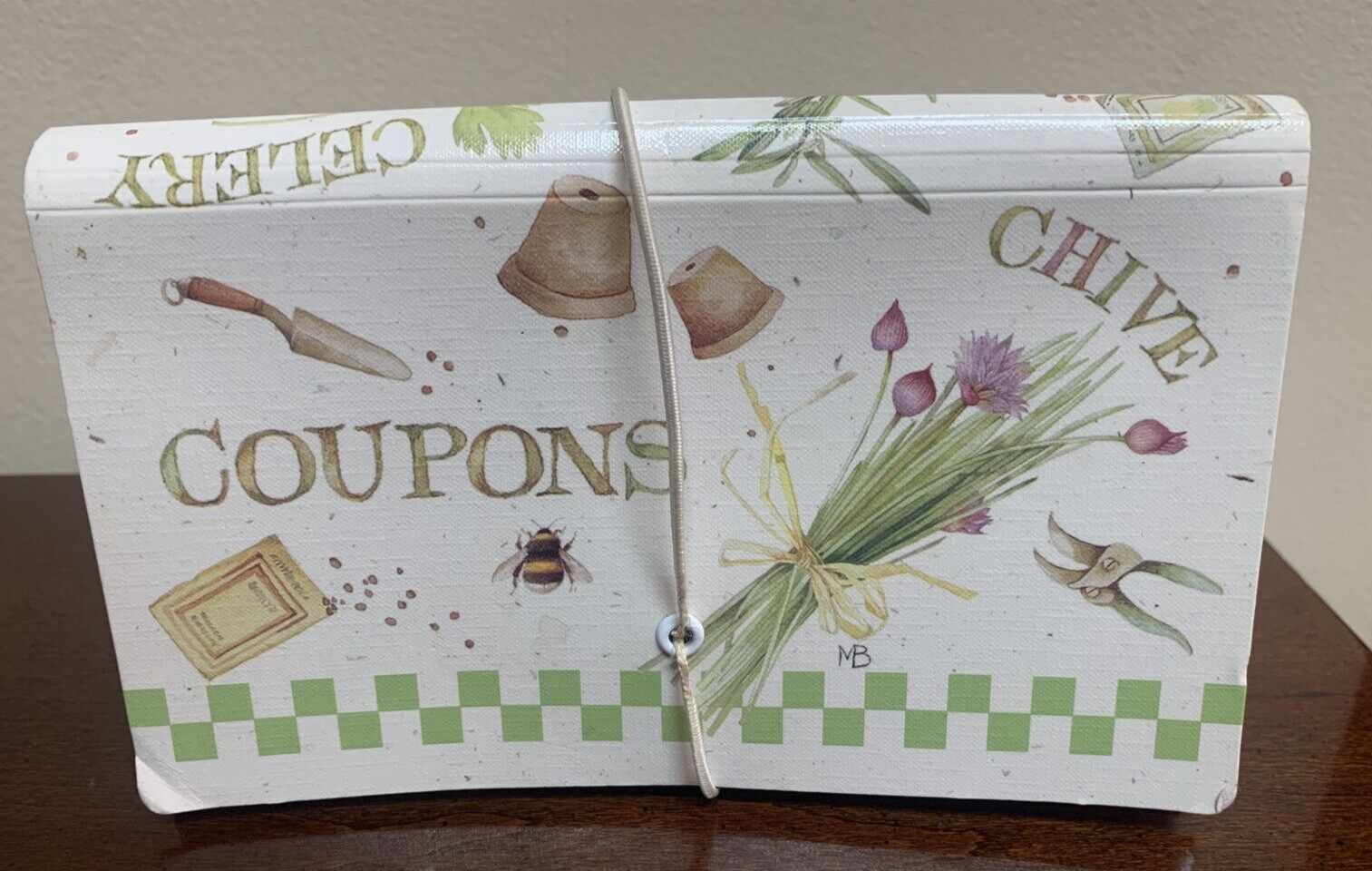 Marjolein Bastin MB Expandable Coupon Organizer Garden Gardener Gardening