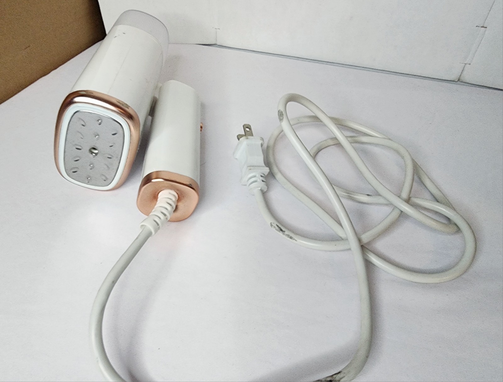 Portable Handheld Garment Steamer Foldable Clothes Steam Iron 1000W Travel White