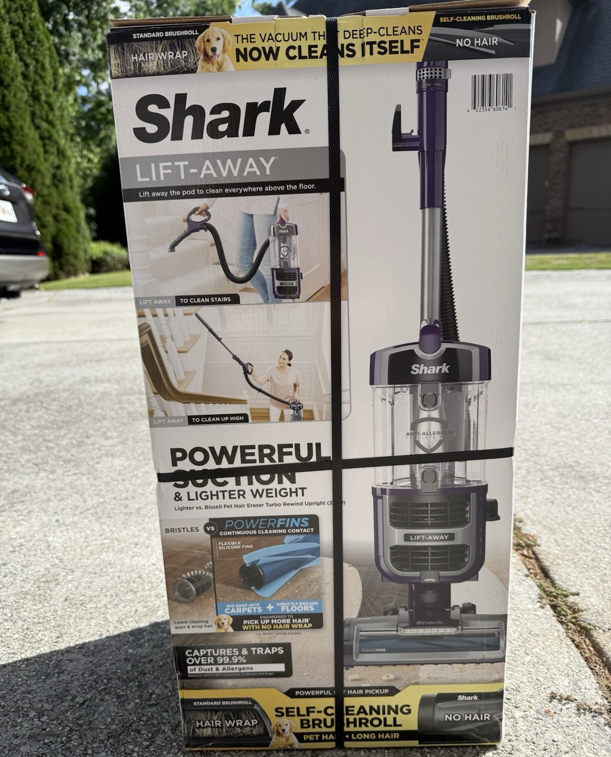 Shark Lift-Away Upright Bagless Corded Vacuum Self-Cleaning Brushroll ZD201