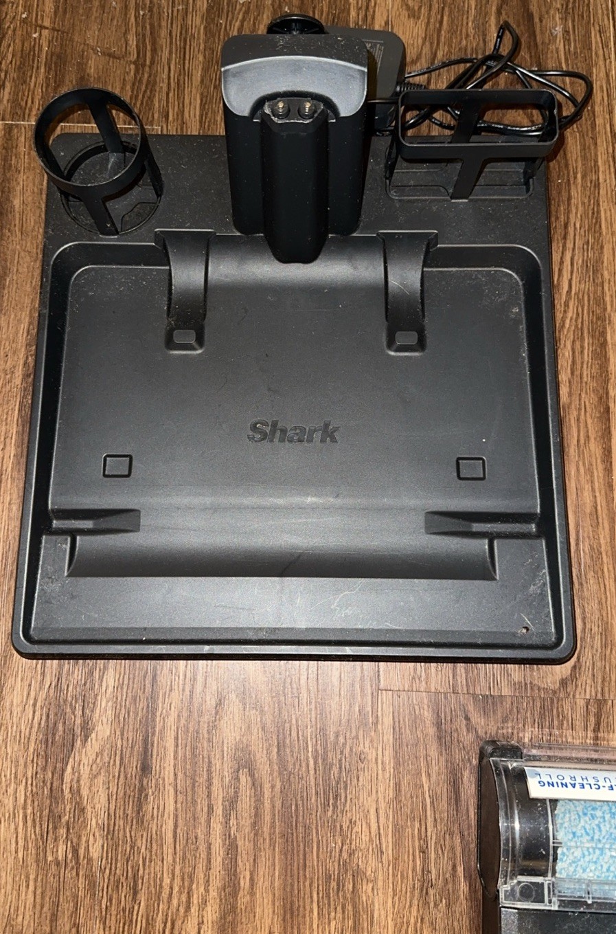 Shark HydroVac MessMaster Cordless 3-in-1 multi-surface cleaner WD 261