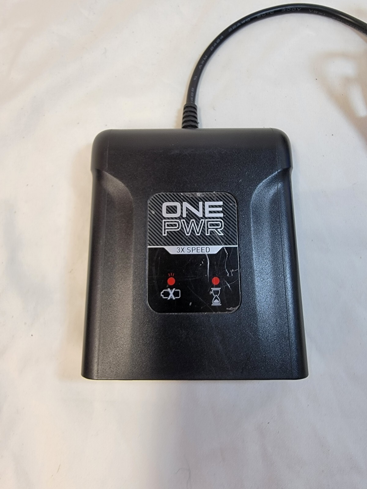 HOOVER – ONEPWR 4.0AH Battery – BH15240BLK W 3x Charger Tested Working
