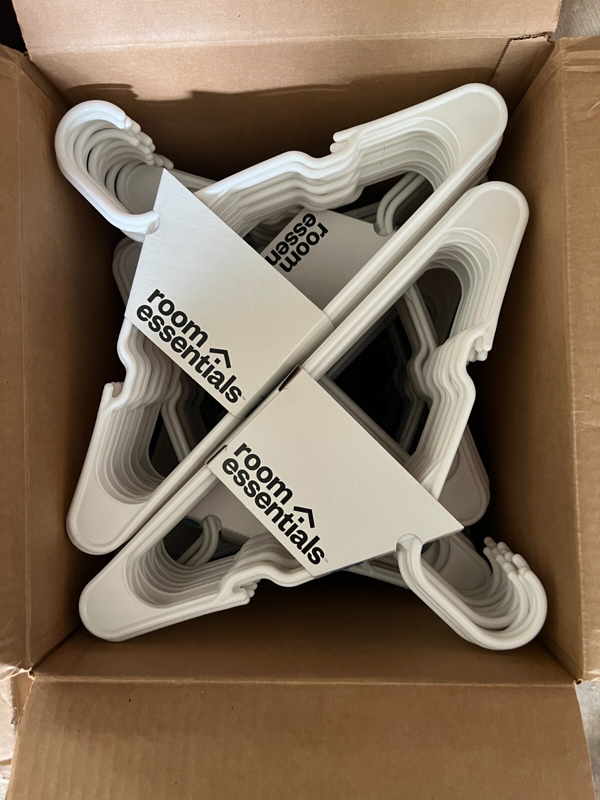 Plastic Hangers White Adult 180 count-Room Essentials FULL CASE – NEW