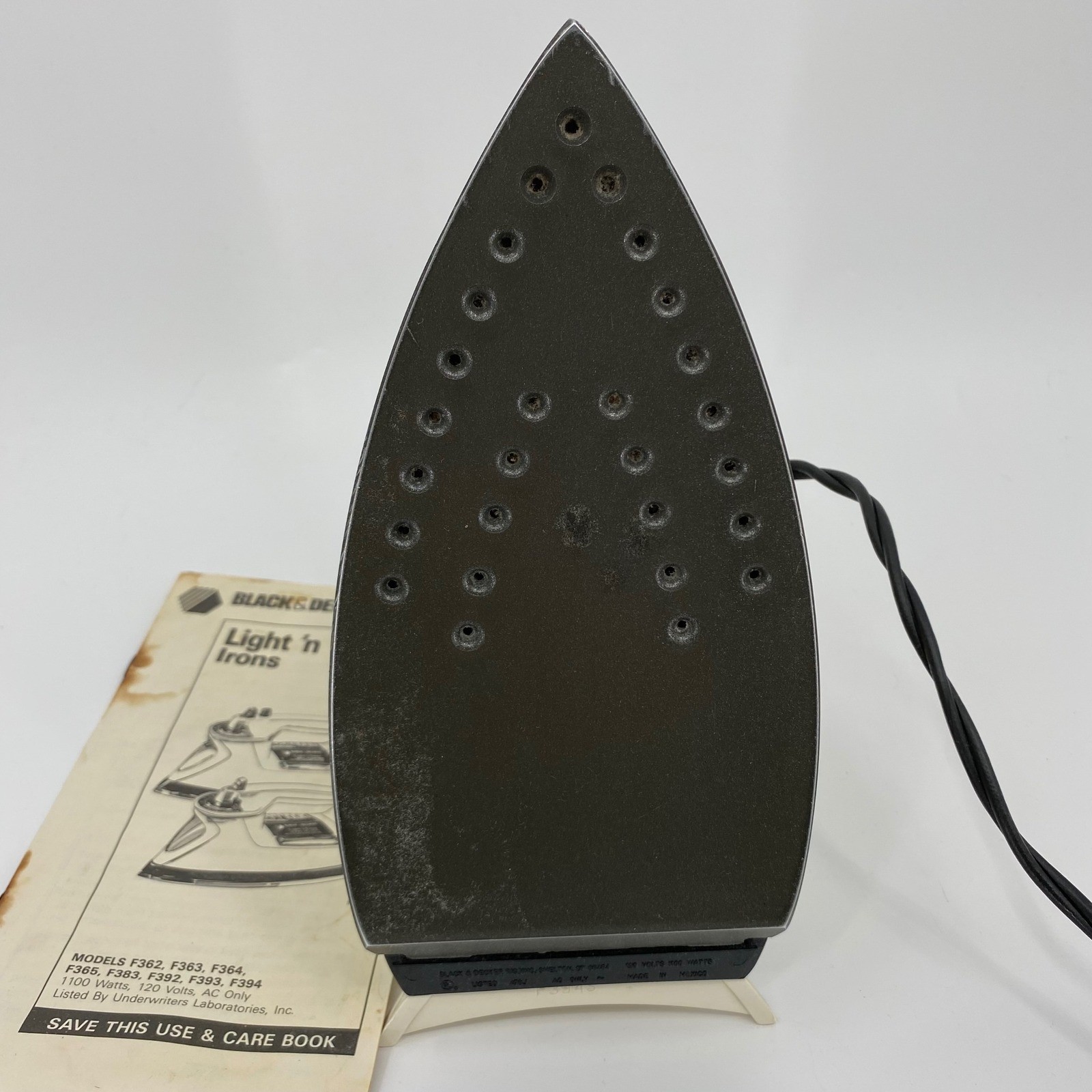Black & Decker Light n Easy Spray Iron F394S Vintage 1989 Silverstone Non-Stick