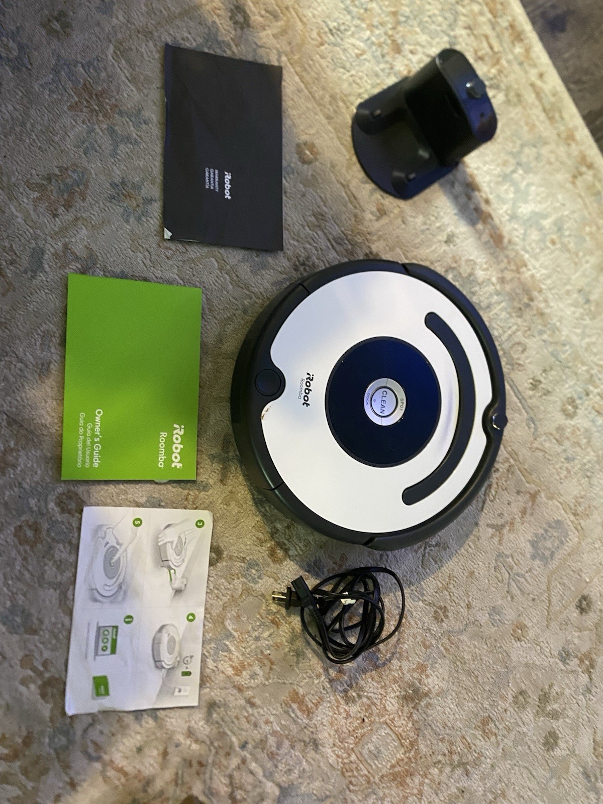 iRobot Roomba 621 Robot Vacuum Cleaner w/ Home Base Charger & Manuals Tested